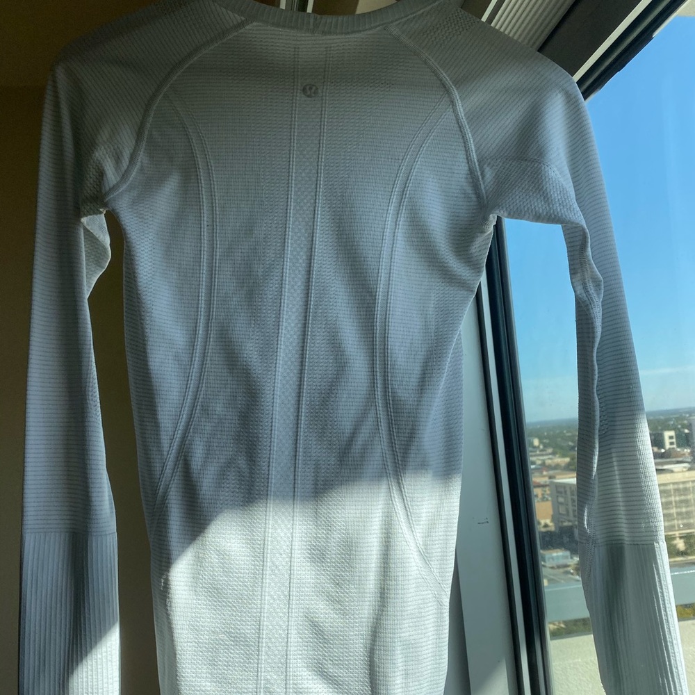Lululemon shirt